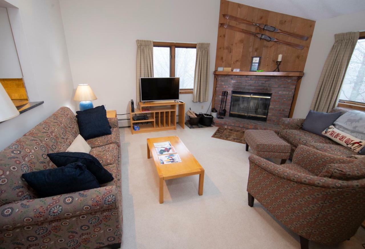 Okemo Mountain Lodging Ладлоу Екстер'єр фото